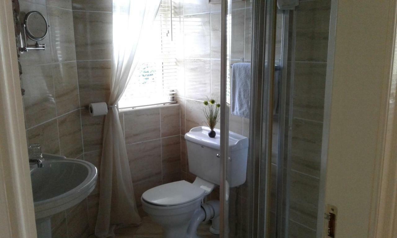 Ballybur Lodge Cuffesgrange Екстер'єр фото